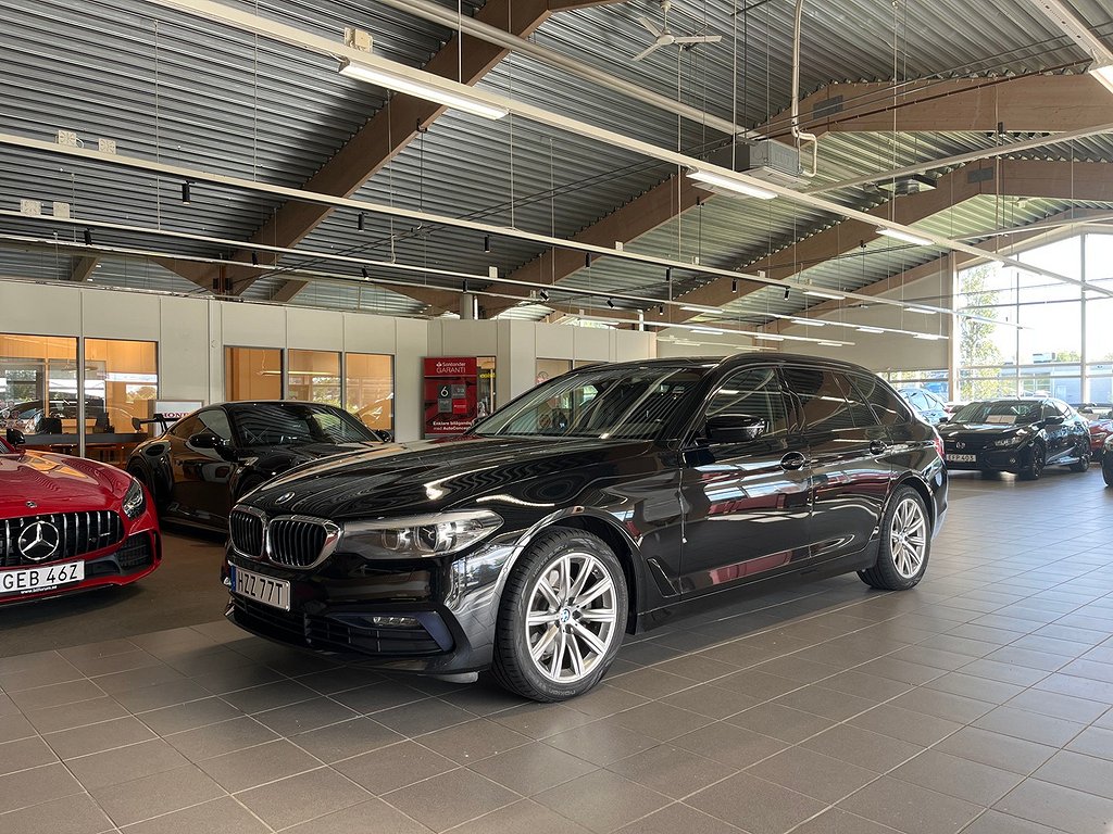 BMW 520 d xDrive Touring SPORTLINE / DRAG / NAVI / SPORTSTOL