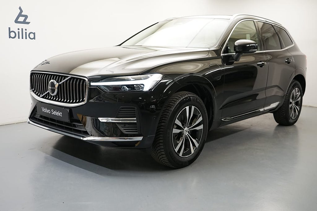Volvo XC60 Recharge T6 Core Bright. Navigation, Baklucka...