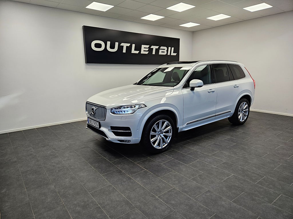 Volvo XC90 D5 235hk AWD 4x4 Inscription Panorama Drag Värmare Navi 