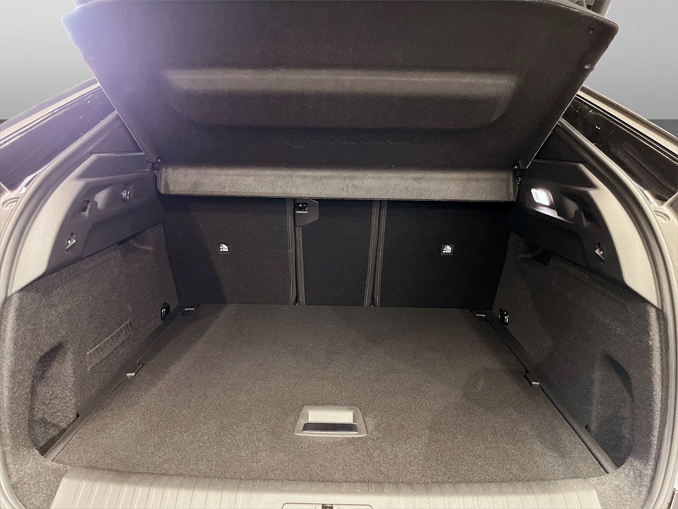 Bild på Peugeot E-3008 GT 214hk Aut KAMPANJRÄNTA 3,99%