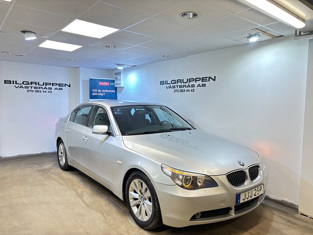 BMW 523 i Sedan 177HK / P-Sens / Dragkrok / Ny Servad 