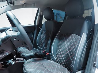 Halvkombi Mitsubishi Space Star 12 av 20