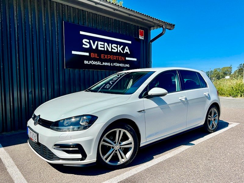 Volkswagen Golf 5-d 1.0 TSI R-Line / Adaptiv f-hållare / PDC