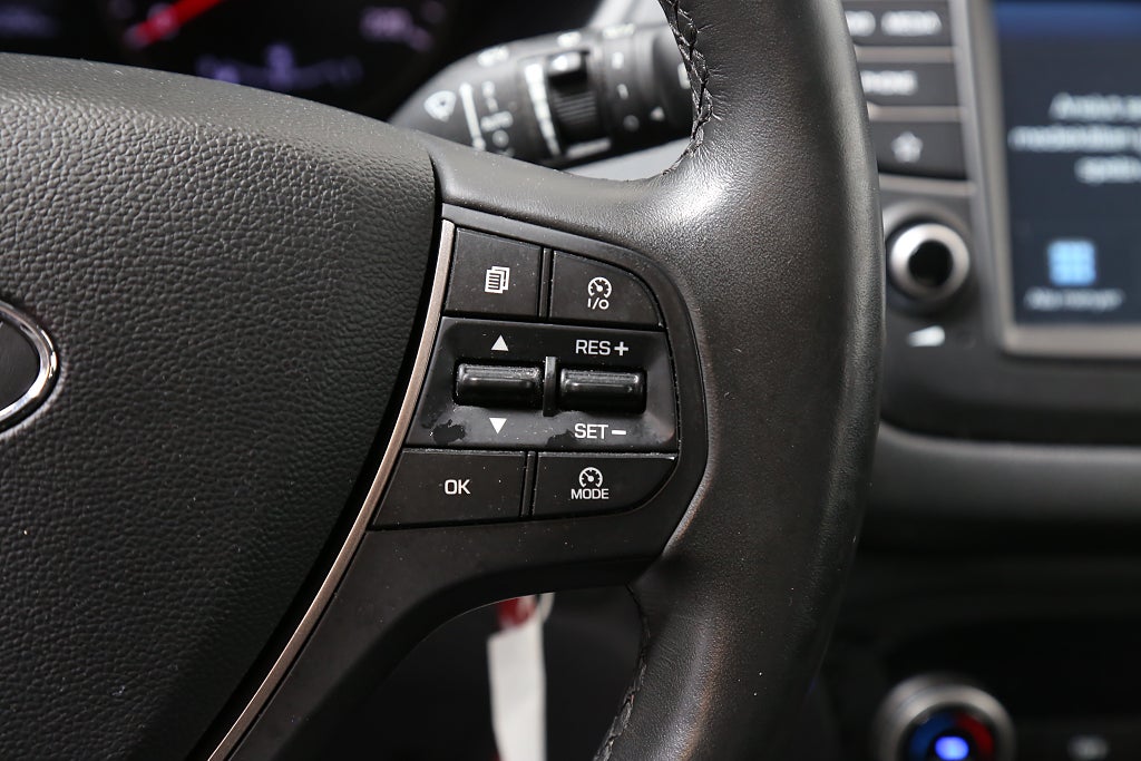 Hyundai i20 1,2 Premium 1ägare CarPlay Kamera P-sensor 2019