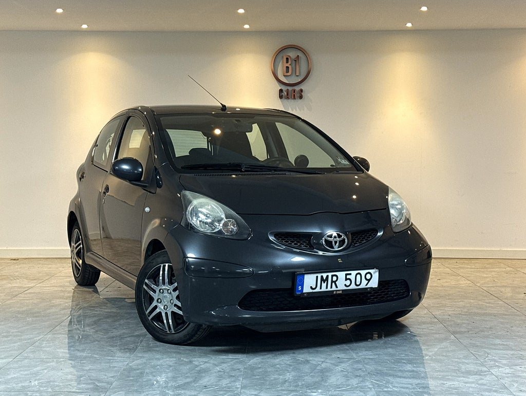 Toyota Aygo 5-dörrar 1.0 VVT-i MultiMode NYBESIKTIGAD AC S+V 
