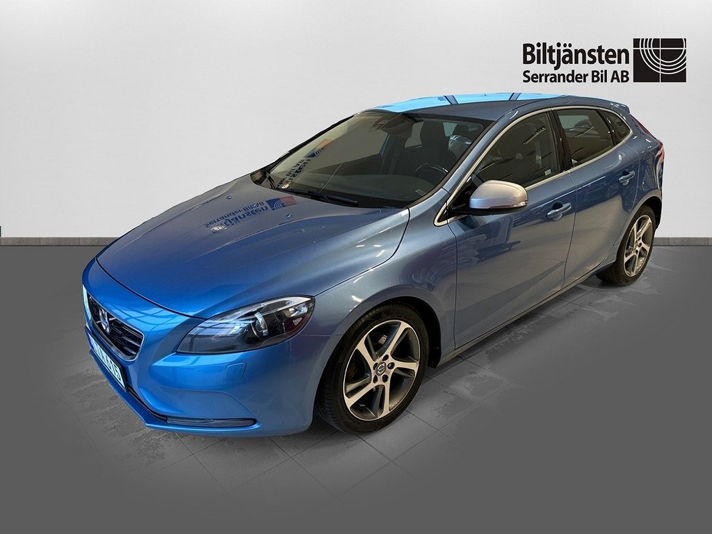 Volvo V40 D2  Momentum Automat