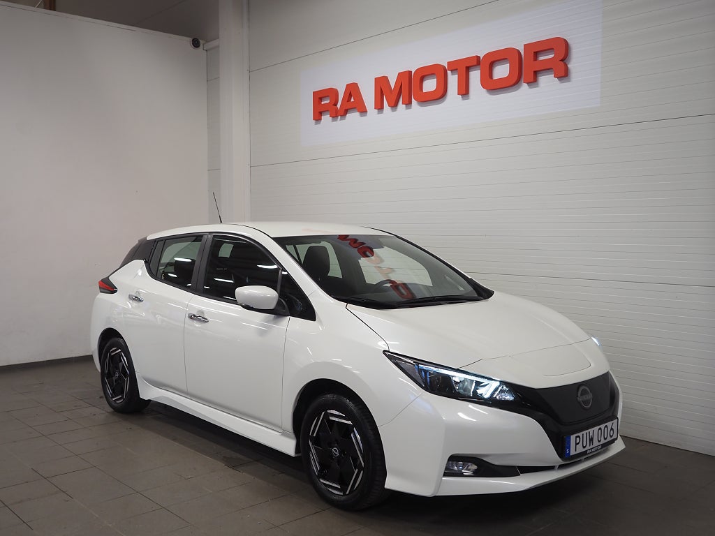 Nissan Leaf 40 kWh 150hk Acenta | Backkamera | Rattvärme | 2022