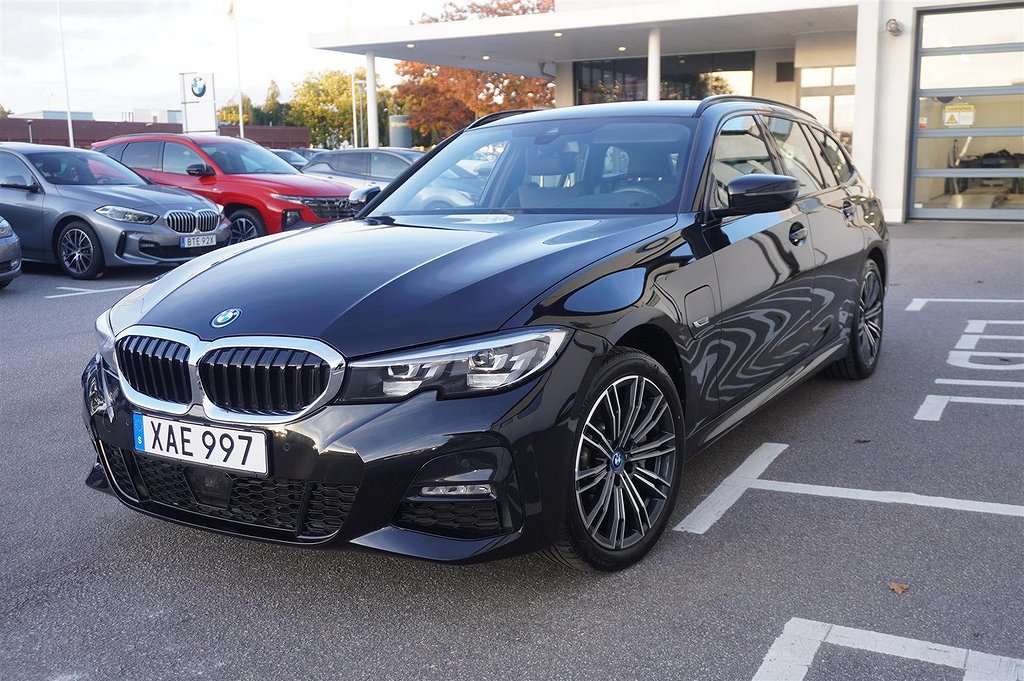 BMW 330e 3-serie xDrive Touring M Sport Drag Aktiv Farthållare Navigation