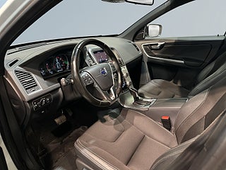 Volvo XC60 D4 AWD Classic Dvärm Kamera Rattvärme GPS Drag S/V-hjul