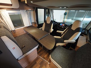 Husbil-integrerad Weinsberg CaraCore 700 MEG 9 av 23