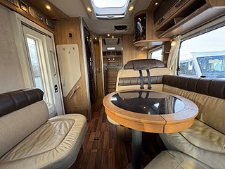 Husbil-integrerad Hymer B 678 ED-S 3.0 177HK AUT,  Långbädd & hyttsäng! ALDE! 5 av 21