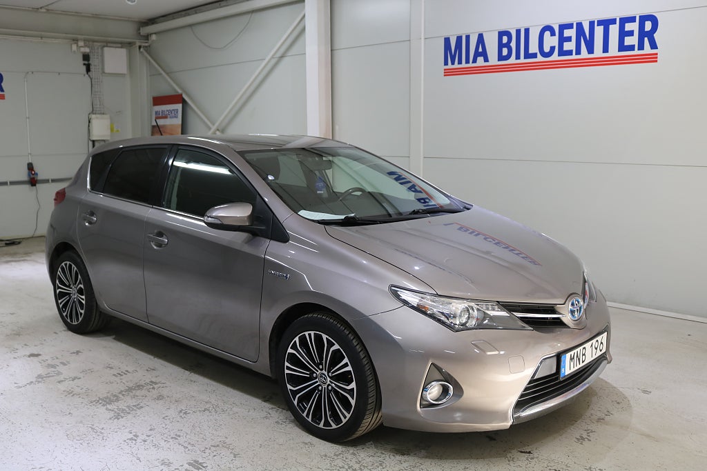 Toyota Auris Hybrid e-CVT Edition 50 /Ny besiktad 