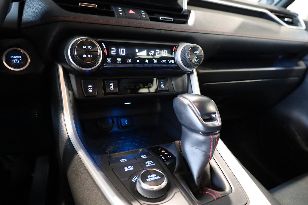 Toyota RAV4 2,5 Plug-in Hybrid E-CVT Active AWD Dragkrok Navi 2021