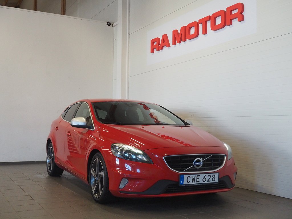 Volvo V40 D2 120hk R-Design | PDC | D-värm | 2016