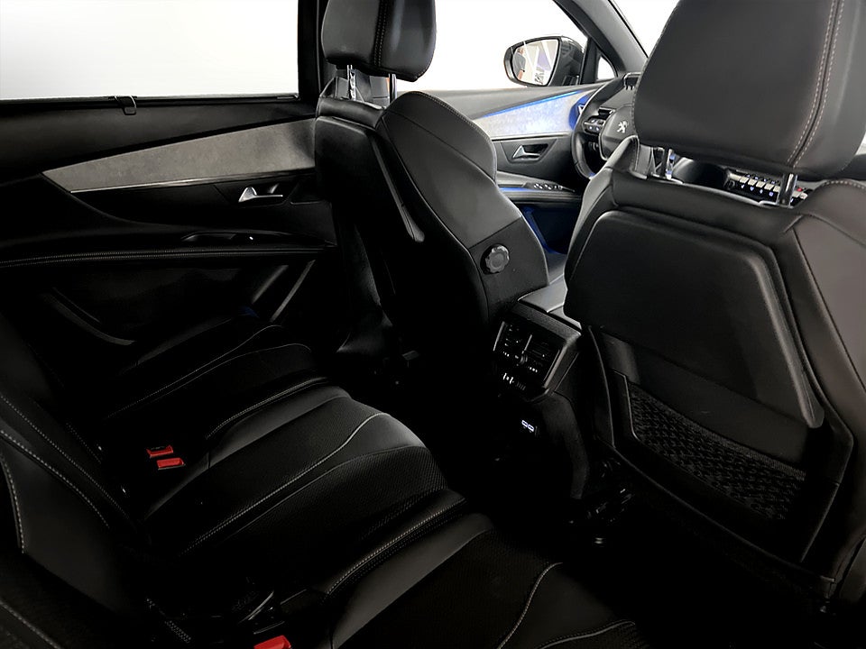 Bild på Peugeot 5008 GT 1.2 PT 130hk Aut 7-SITS B-KAMERA CARPLAY