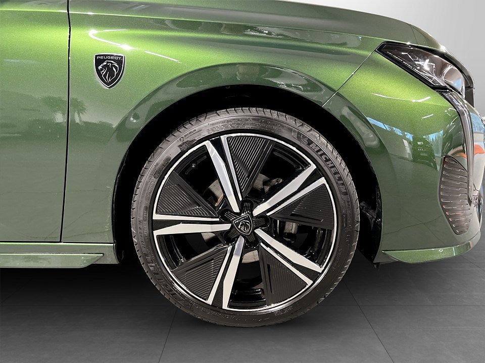 Bild på Peugeot 308 5D GT 1.2 PT 130hk Aut - B-KAMERA,NAV,CARPLAY