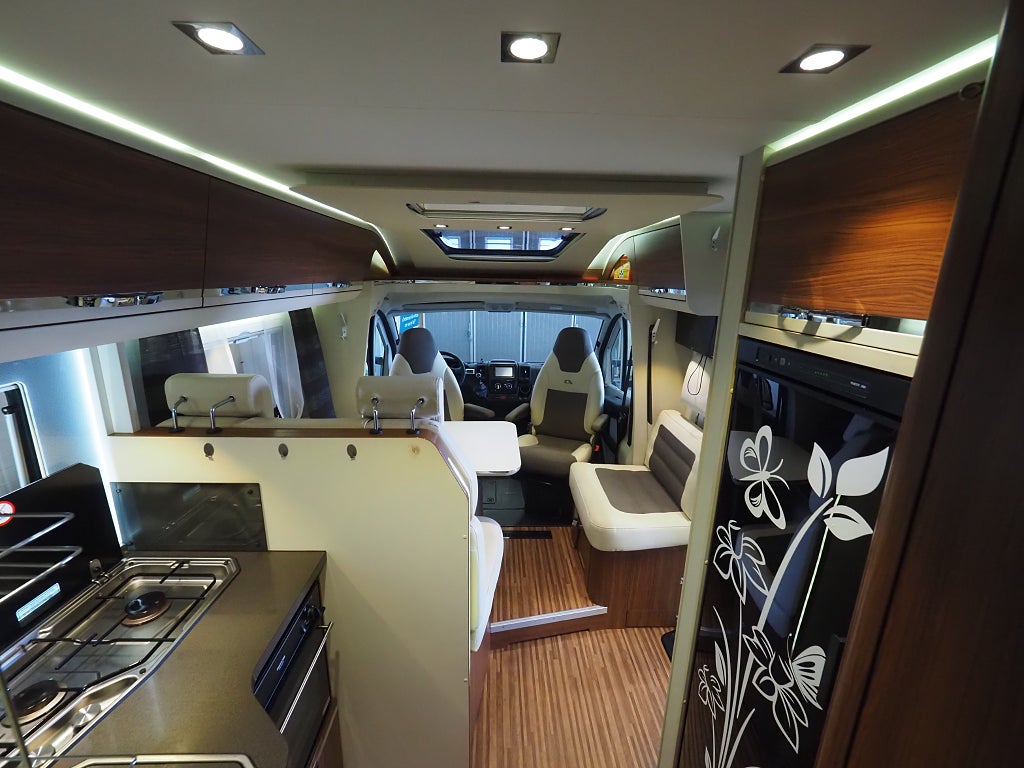 Adria Coral 670 SL Supreme I ALDE I Solcell I 150hk