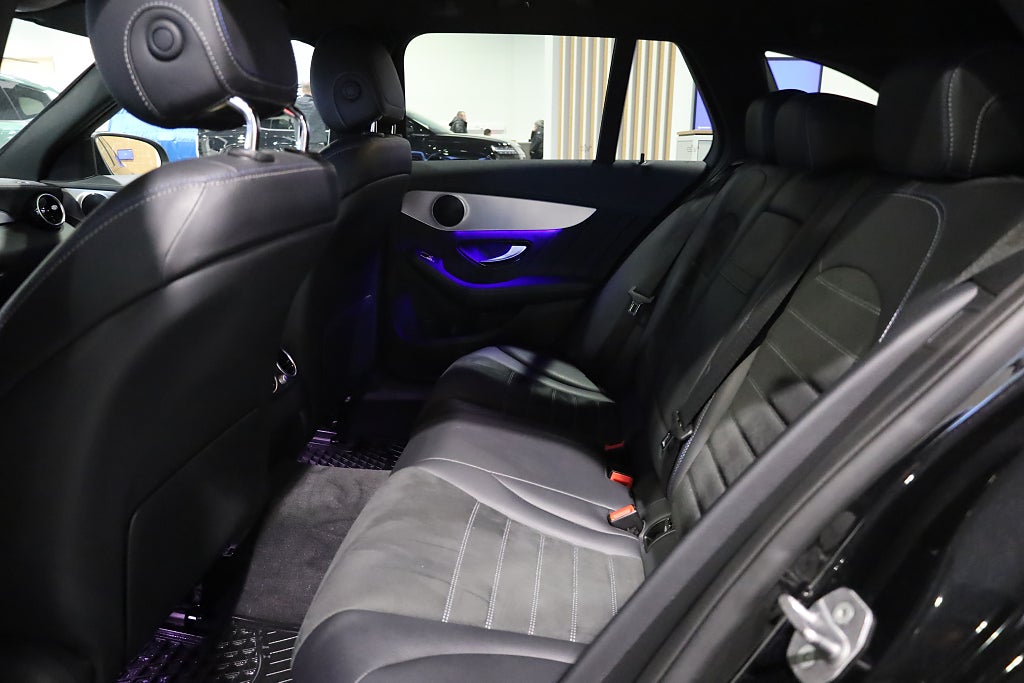 Mercedes-Benz C 300 T e AMG Night-EDT Drag Värmare Kamera Navi