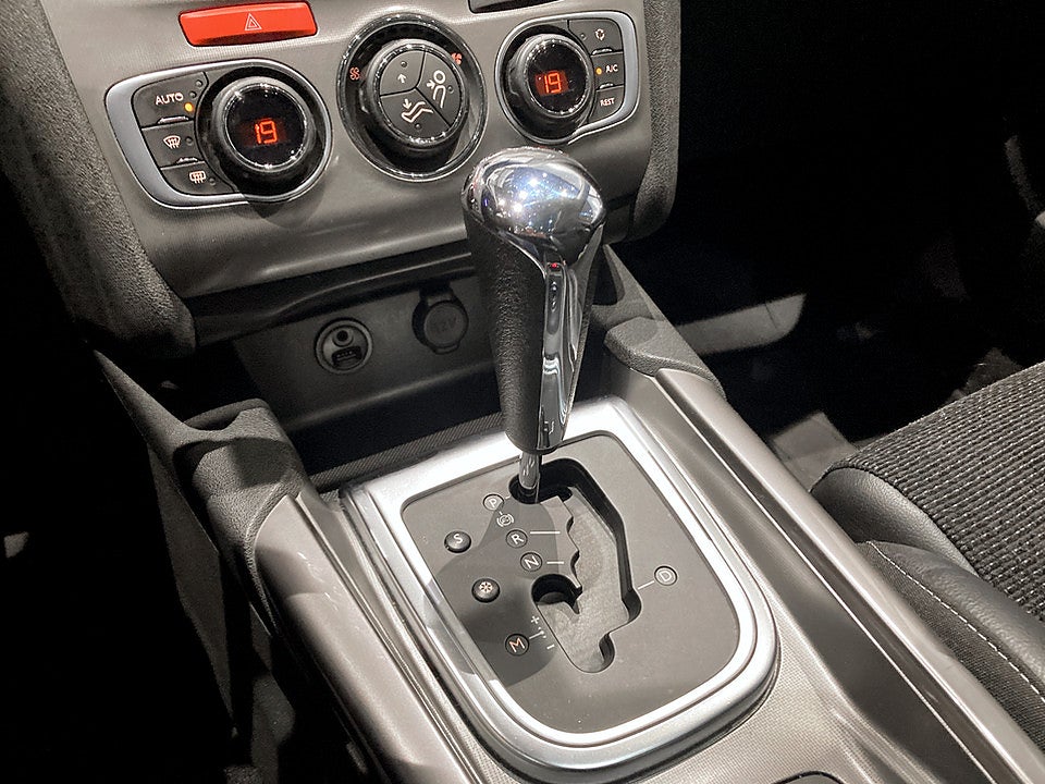 Bild på Citroën C4 Shine 1.6 BHDi 120hk Aut DRAG P-SENSORER