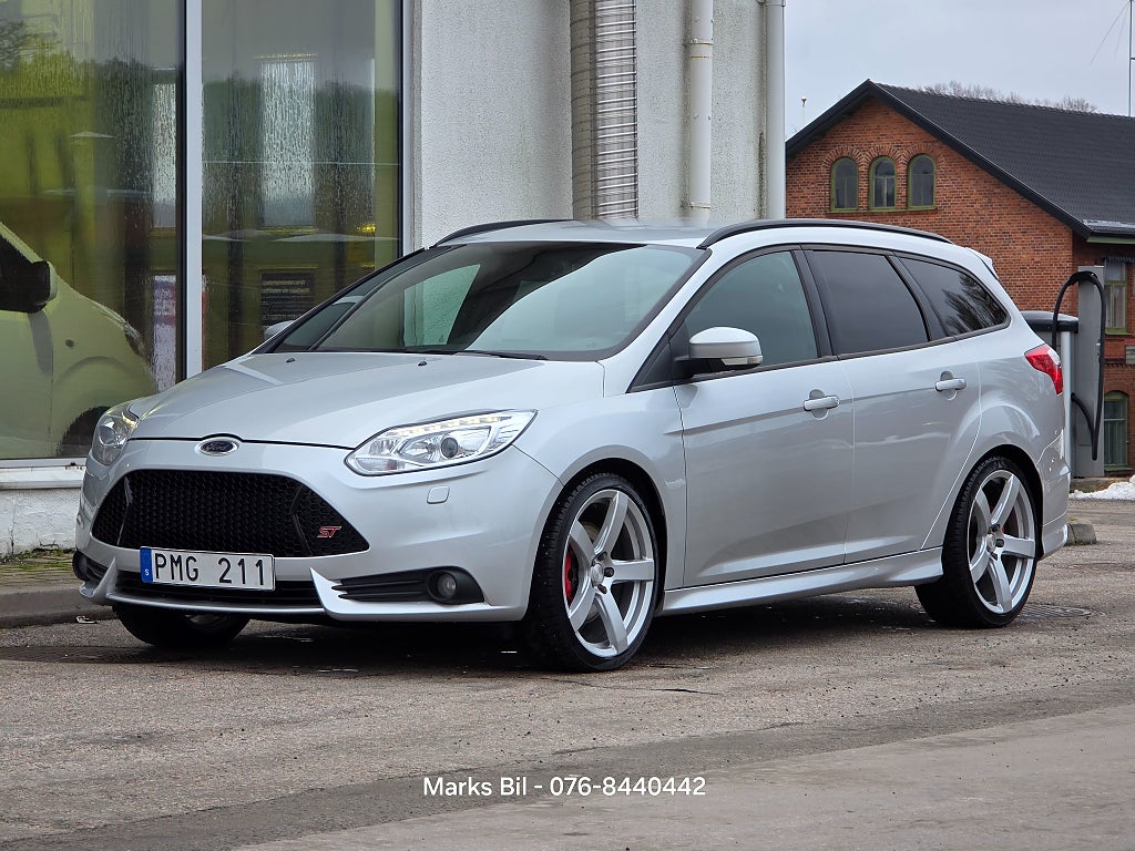 Ford Focus ST Kombi ST/Ny Servad/19 tums/