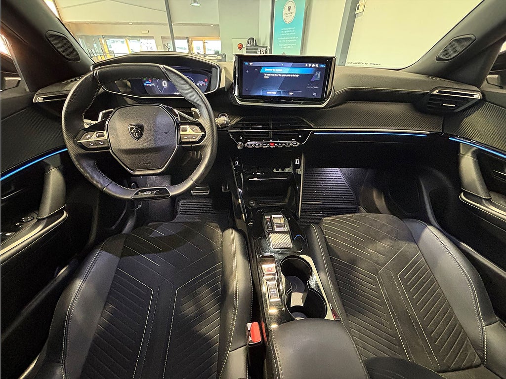 Bild på Peugeot 2008 GT 1.2 PT 130hk Aut - B-KAMERA, CARPLAY