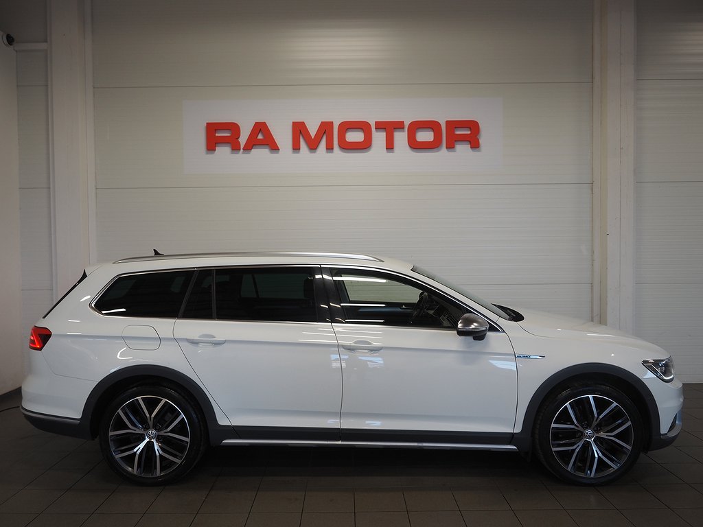 Volkswagen Passat Alltrack TDI GTS 240hk 4M |Se utrustning! 2017