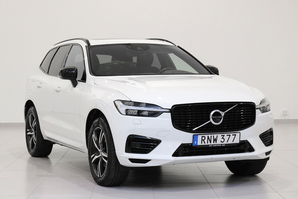 Volvo XC60 Recharge T6 AWD R-Design Panorama / Harman Kardon