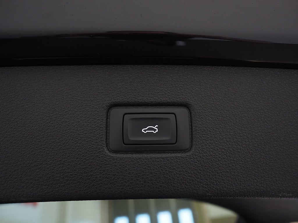 Audi Q7 TDI 272hk S-line  7-sits |Drag|Navi|Kamera|D-värm| 2018