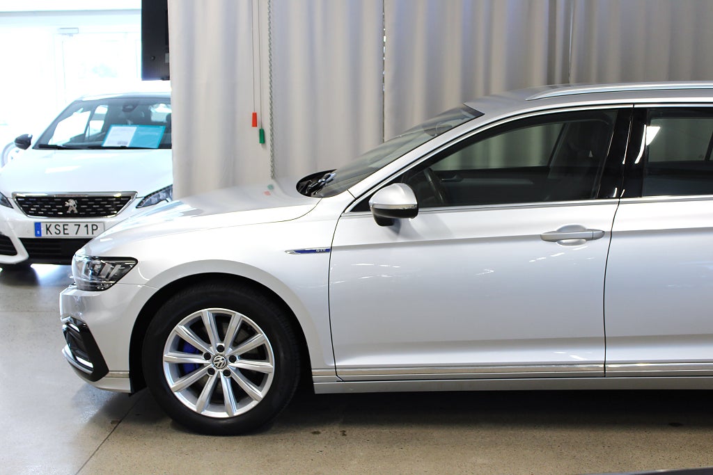 Volkswagen Passat GTE 218HK, Drag, Värmare, Kamera,