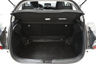 Halvkombi Toyota Yaris 23 av 23