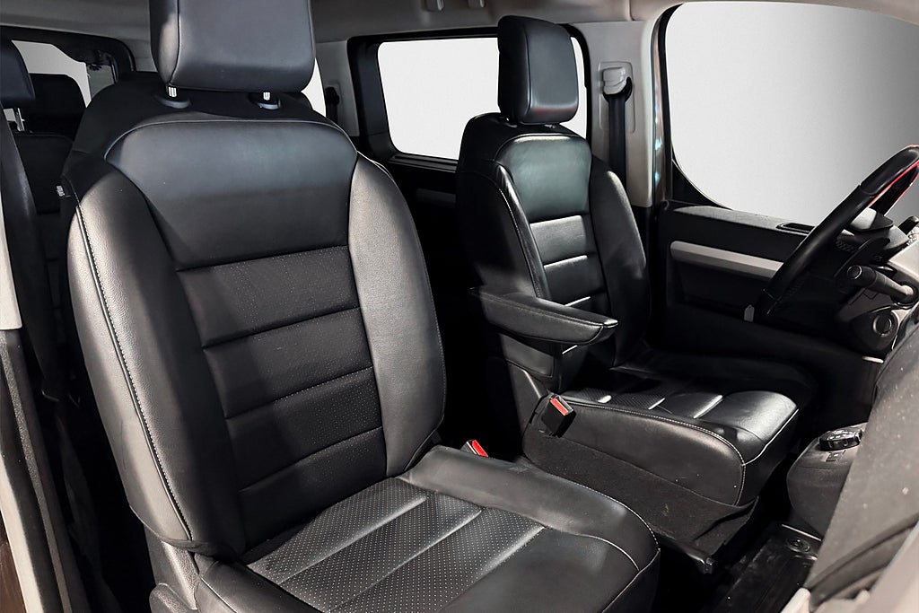 Toyota Proace Verso 2.0 177hk Premium 8-sits Teknikpkt Skinn Drag Nav B 2019
