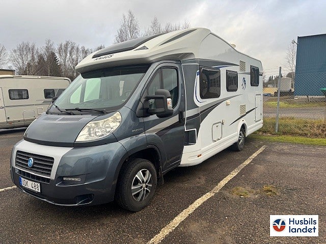 Knaus Sky wave 700 MEG