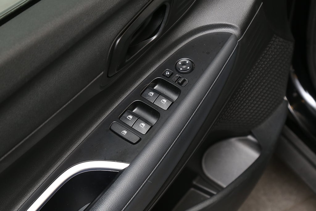 Hyundai Bayon 1,0 T-GDI MHEV 100hk Essential Aut CarPlay Kamera 2022