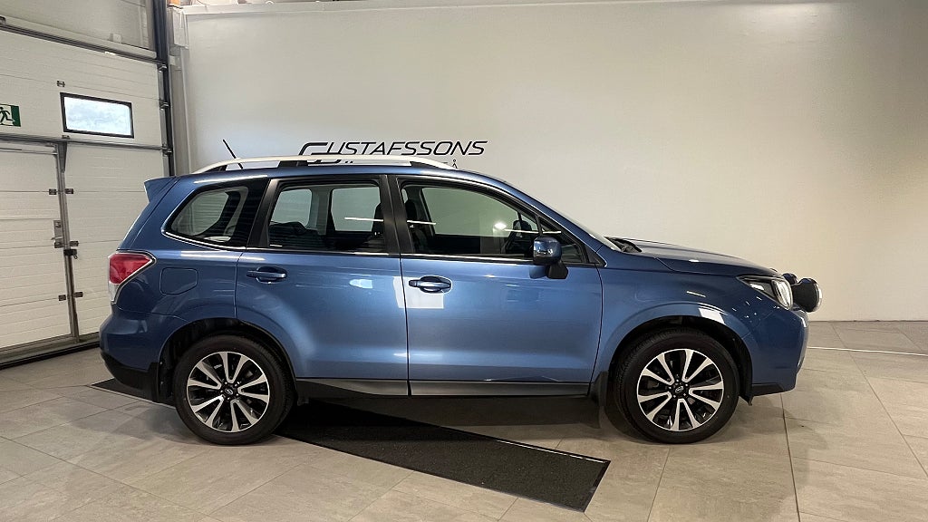 Subaru Forester XT 241hk 4WD Automat | Drag, V-hjul, M-värm, X-ljus