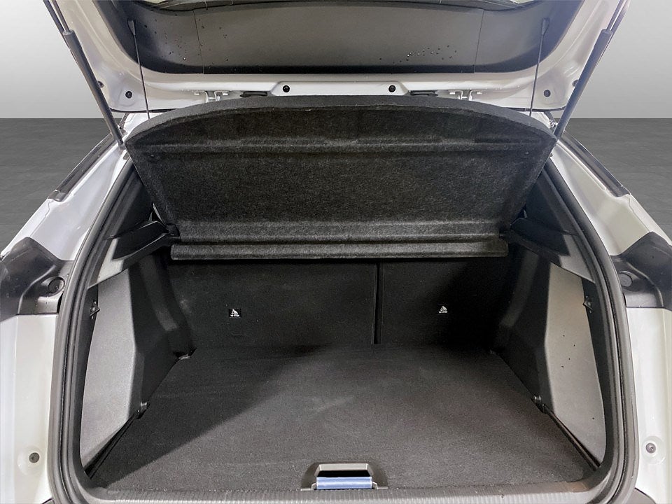 Bild på Peugeot 2008 GT 1.2 PT 130hk Aut - B-KAMERA, CARPLAY