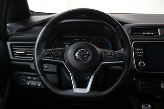 Halvkombi Nissan Leaf 8 av 23