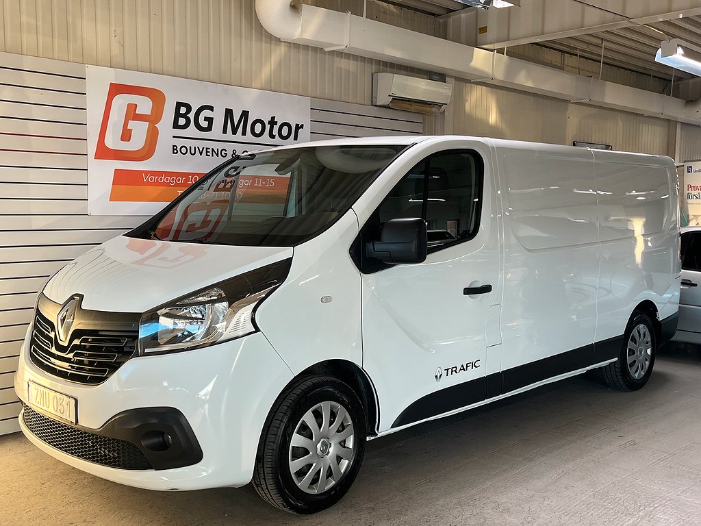 Renault trafic 1.6 dCi 125HK L2 Drag/Värmare/Navi/Moms