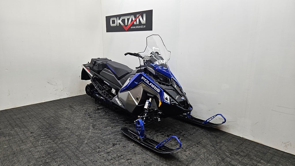 Polaris 850 MTRX INDY VR1 137 