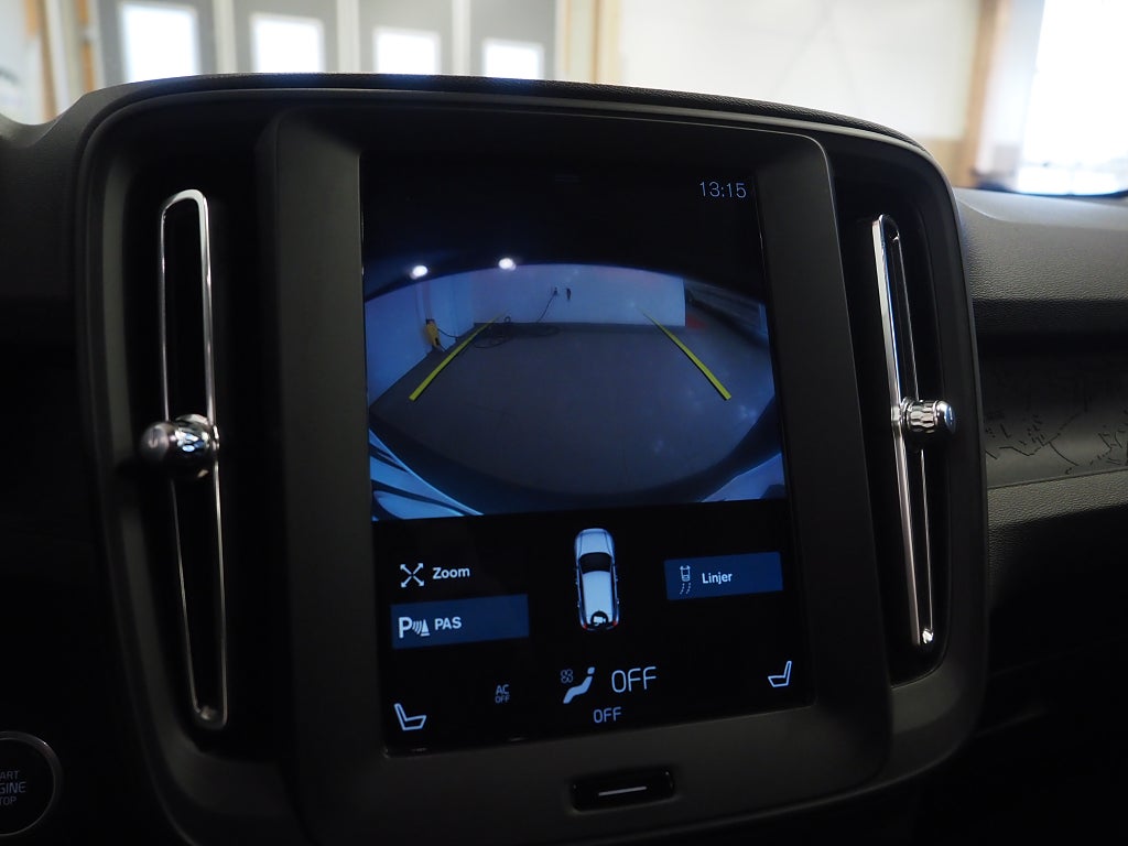 Volvo XC40 T3 Geartronic 163hk Backkamera Farthållare Lane Assist