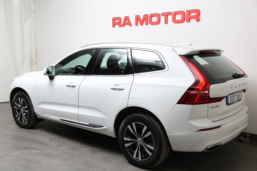 Volvo XC60 Recharge T6 340hk AWD Momentum Pano Drag Leasbar 2021