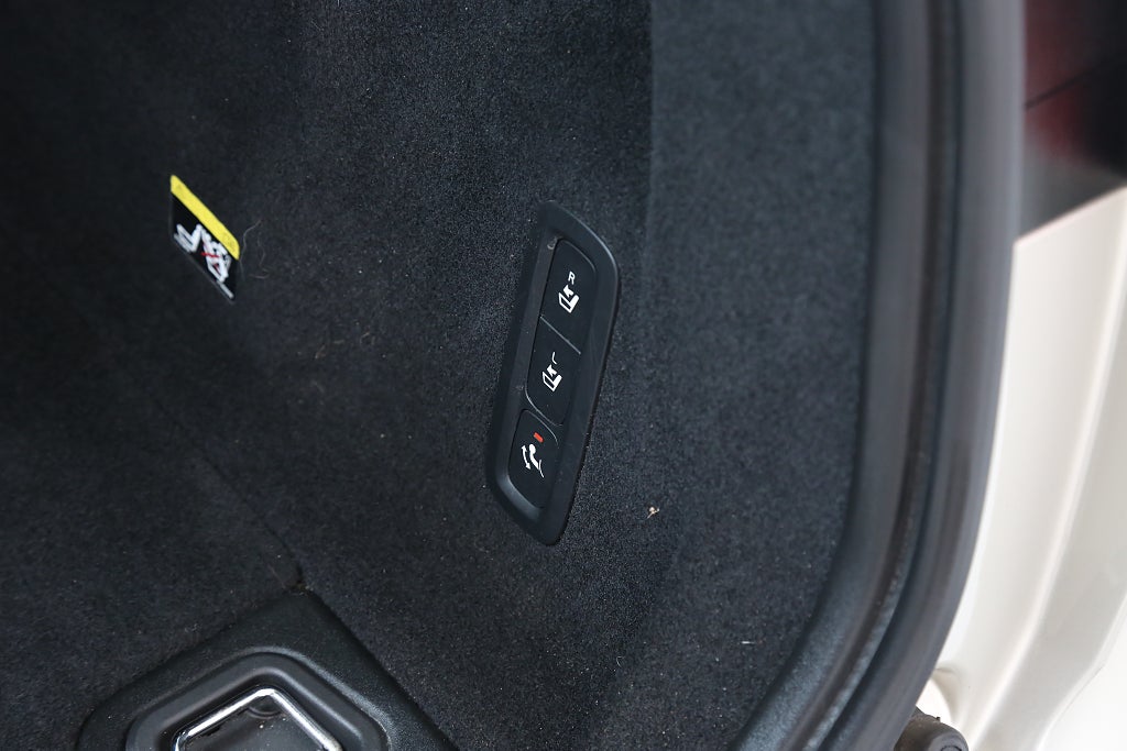 Volvo XC60 T5 250hk Inscription Aut Kamera Skinn Elstol VOC Drag 2018