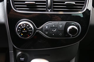 Halvkombi Renault Clio 20 av 25