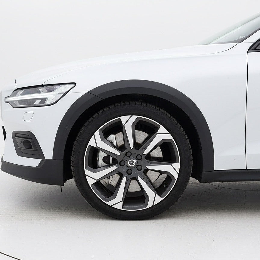 Volvo V60 Cross Country B4 AWD / Inscription / Panorama