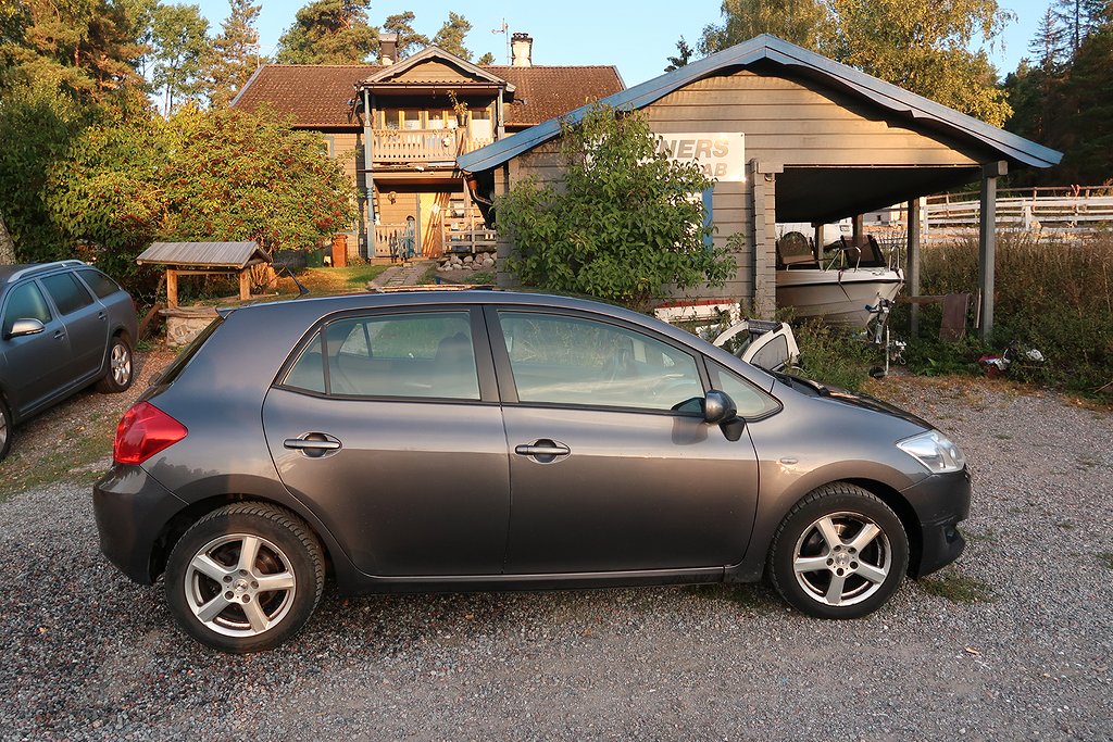 Toyota Auris 5-dörrar 1.6 Dual VVT-i Euro 4