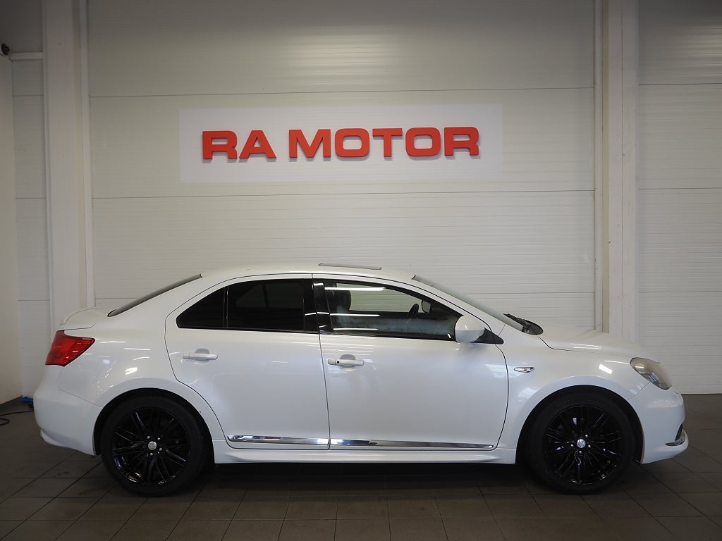 Suzuki Kizashi 2.4 VVT 4WD CVT 178hk | Taklucka | Skinn | 2011