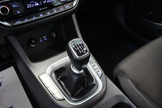 Halvkombi Hyundai i30 13 av 16