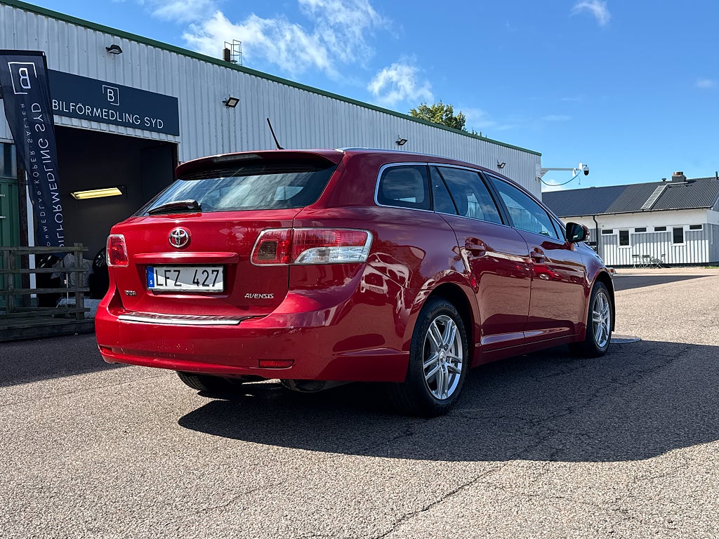 Toyota Avensis Kombi 1.8 Valvematic Business