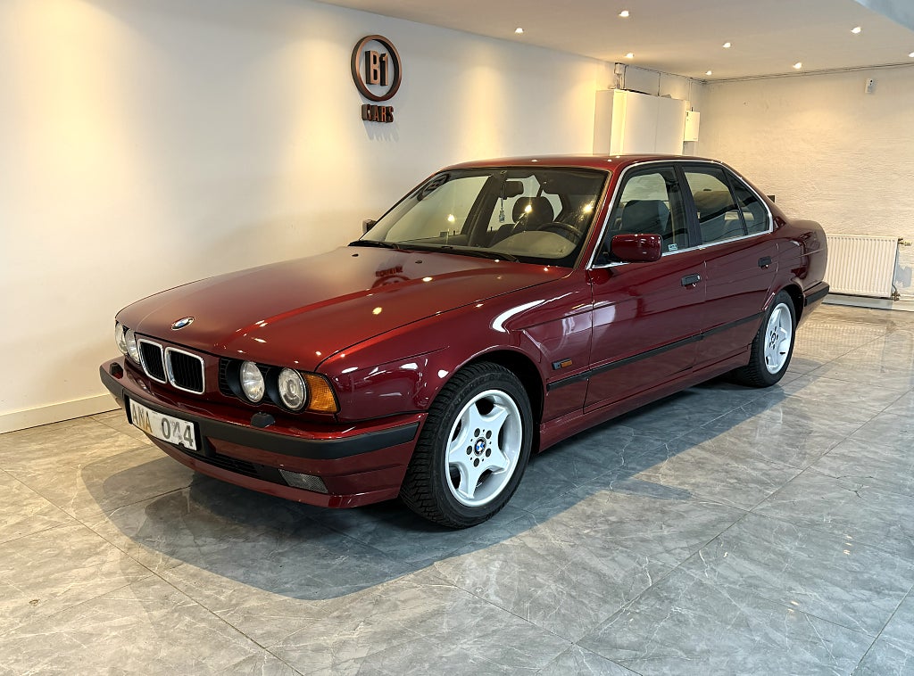 BMW 518 i Sedan 115HK 5-VÄXLAD BESIKTIGAD LÅGMIL