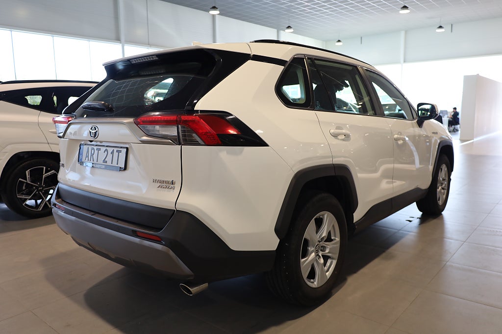 Toyota RAV4 Hybrid AWD-i E-CVT Active Kamera Rattvärme Keyless 2021