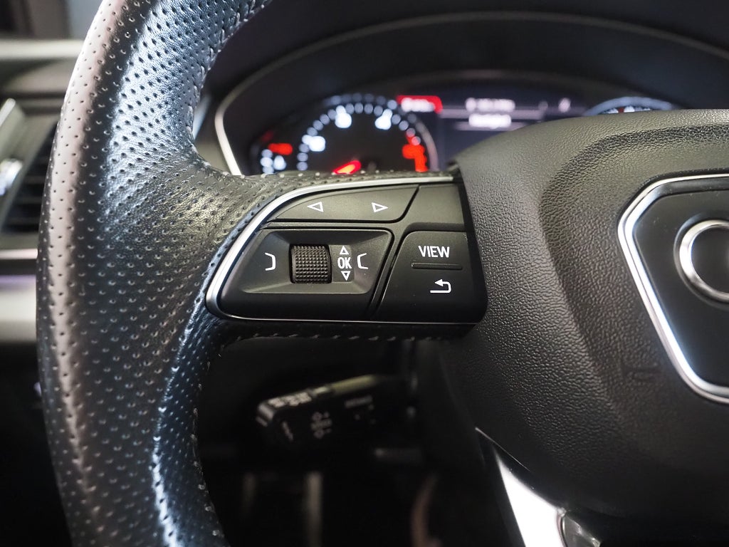 Audi Q5 40 TDI Quattro S Tronic S-Line Kamera D-Värm Dragkrok 2019